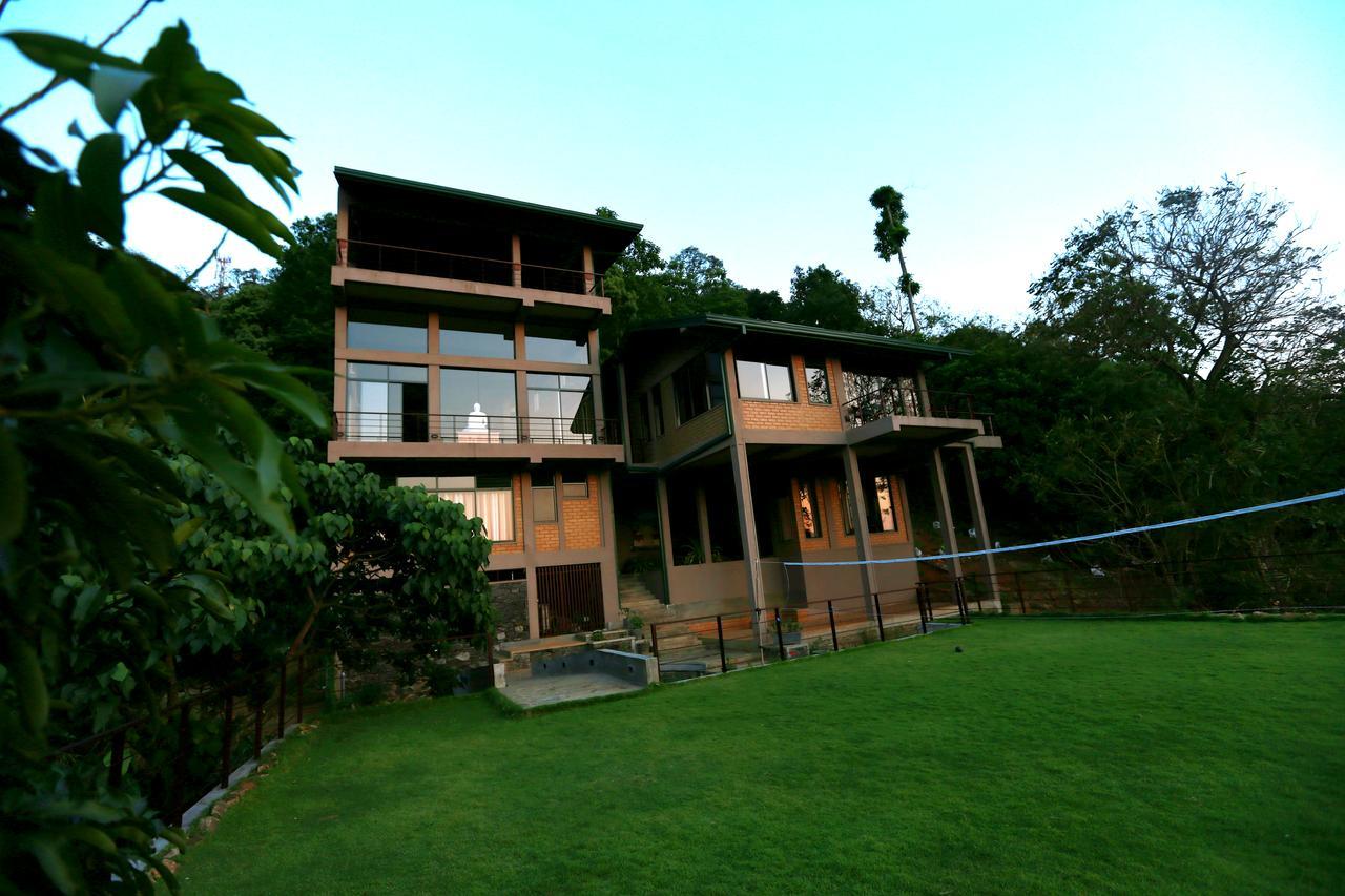 Sanatha Suwaya Villa Kandy Bagian luar foto