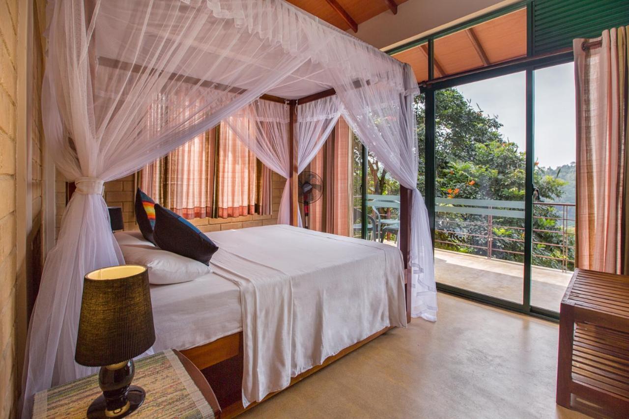 Sanatha Suwaya Villa Kandy Bagian luar foto